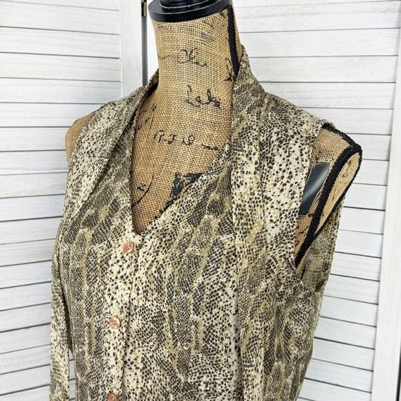 Croft & Barrow Snake Print Tie Neck Sleeveless Blouse Tan Small - Picture 6 of 11